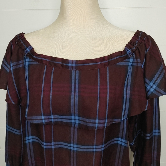Loft plaid off-shoulder ruffle top size M - Picture 3 of 13